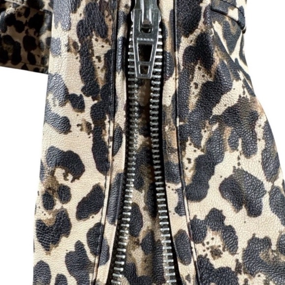 Colleen Lopez Leopard Print Vegan Leather Jacket - Picture 8 of 9